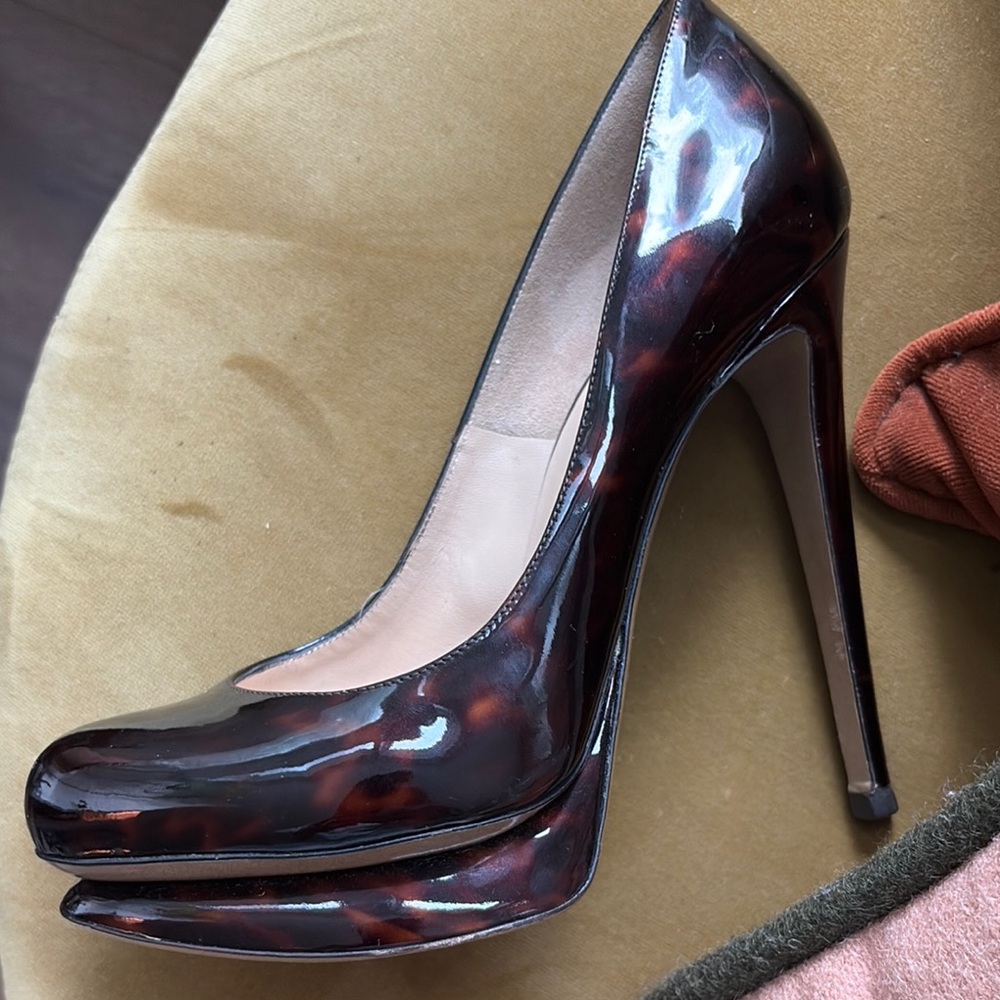Nicholas Kirkwood tiger print brown & black Patent Leather Heels